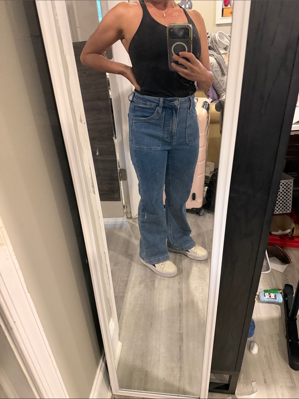 Risen size 7/28 Women’s High-Rise Blue Wide-Leg Jeans